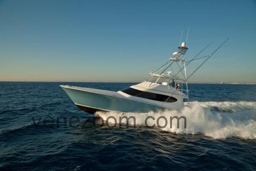 Tekniset tiedot ja arvostelut